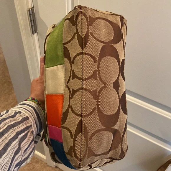 Coach Color-Block Tan & Brown Signature Tote Handbag White Leather 10859… - Picture 7 of 17